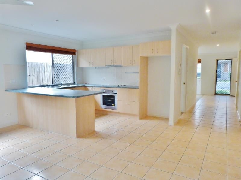 7/2A Beitz St, Strathpine QLD 4500