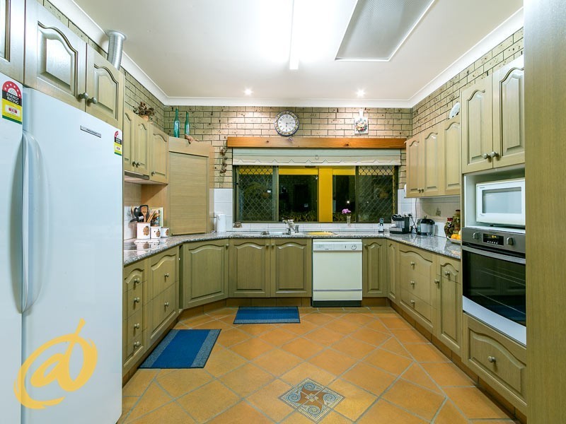 18 Oxford Street, Joyner QLD 4500