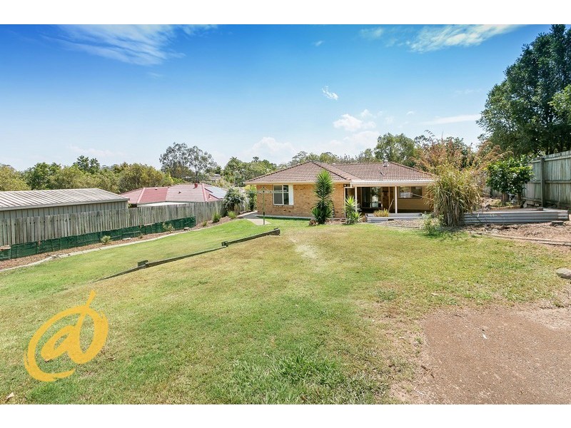 102 Rue Montaigne, Petrie QLD 4502