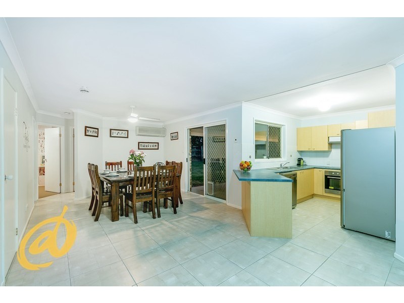 29 Blue Mountain Crescent, Warner QLD 4500