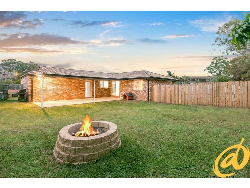 29 Blue Mountain Crescent, Warner QLD 4500