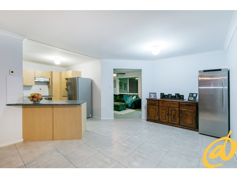 29 Blue Mountain Crescent, Warner QLD 4500