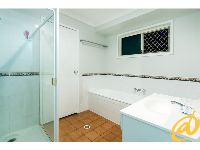 29 Blue Mountain Crescent, Warner QLD 4500