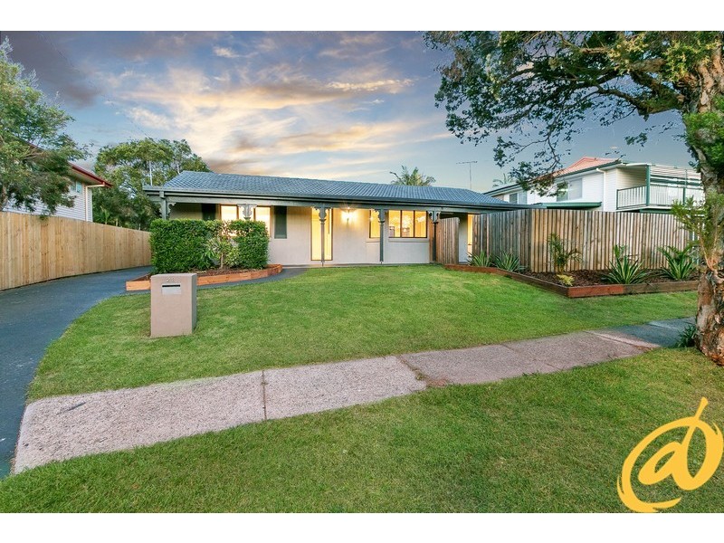 28 Old Northern Road, Albany Creek QLD 4035