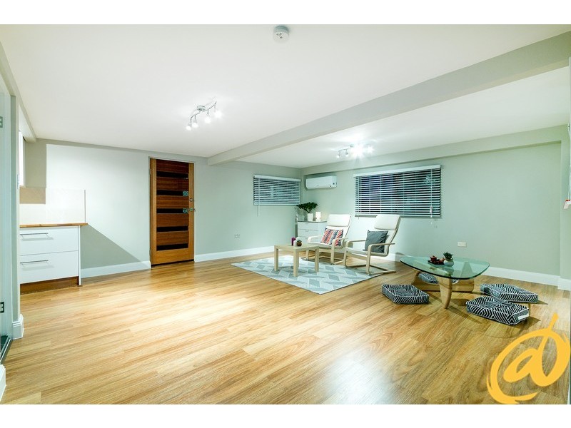 28 Old Northern Road, Albany Creek QLD 4035