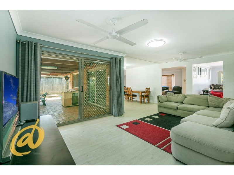 26 Oleron Terrace, Petrie QLD 4502