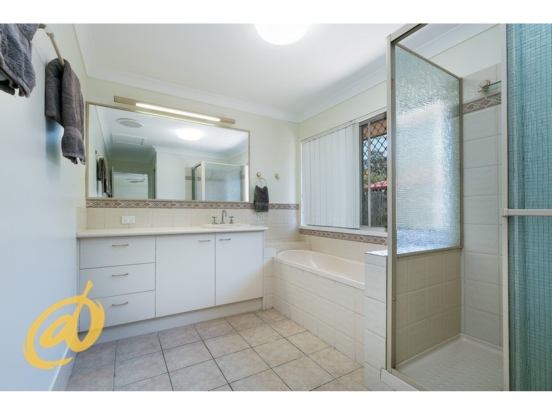 26 Oleron Terrace, Petrie QLD 4502