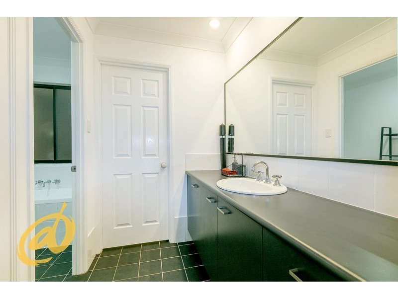 19 Hopkins Street, Petrie QLD 4502