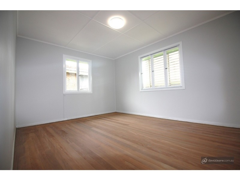 10 Petrie Street, Petrie QLD 4502