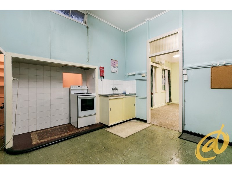 19 Park Road, Wooloowin QLD 4030