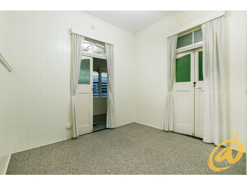 19 Park Road, Wooloowin QLD 4030