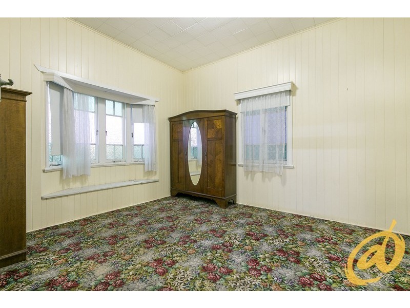 19 Park Road, Wooloowin QLD 4030