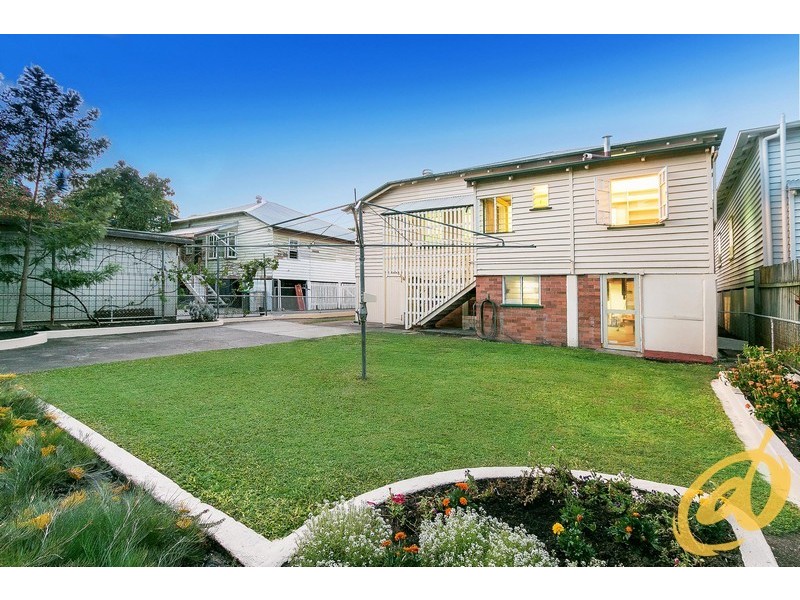 19 Park Road, Wooloowin QLD 4030