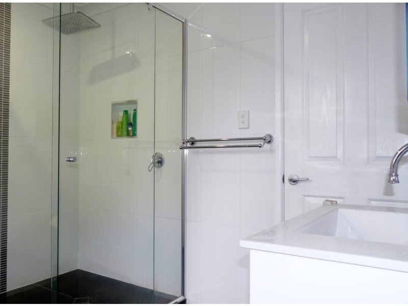 17 Lancaster Street, Strathpine QLD 4500