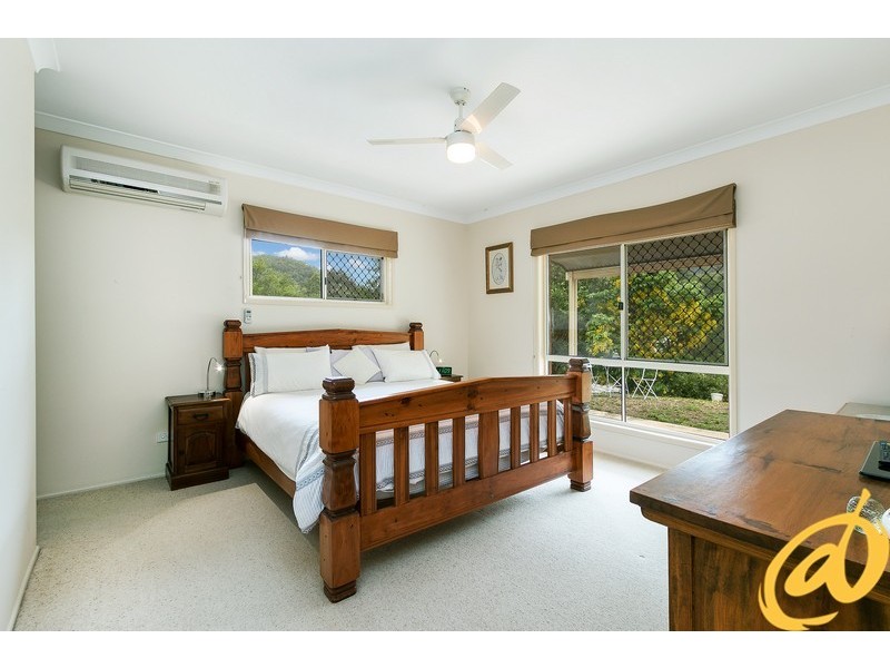368 Woodward Road, Armstrong Creek QLD 4520
