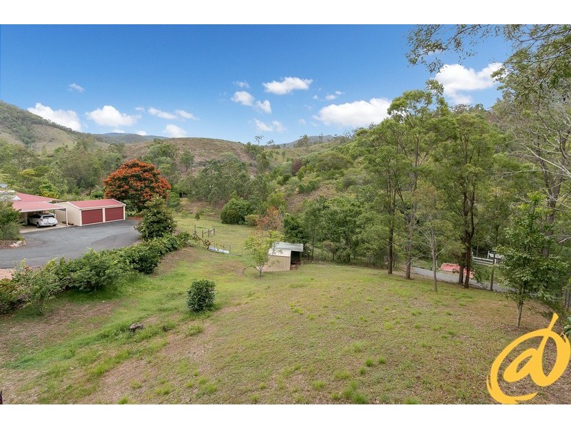 368 Woodward Road, Armstrong Creek QLD 4520