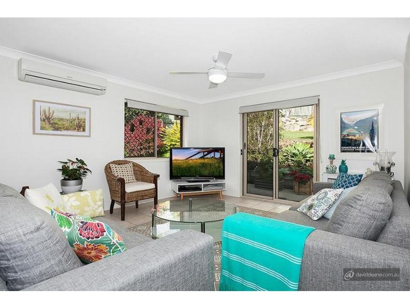 8 Valmadre Court, Petrie QLD 4502