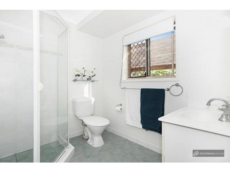 8 Valmadre Court, Petrie QLD 4502