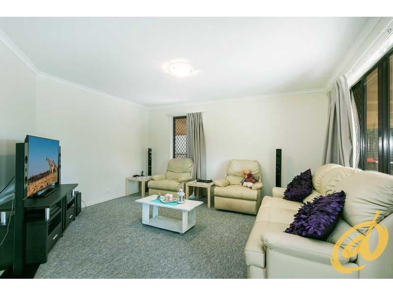 101 Rue Montaigne, Petrie QLD 4502