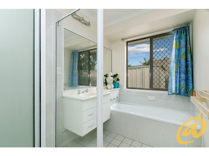 101 Rue Montaigne, Petrie QLD 4502