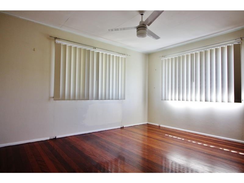 8 Edward Street, Bray Park QLD 4500