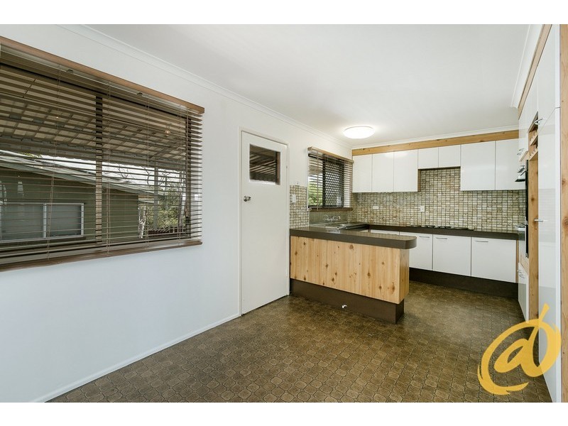 28 Frenchs Road, Petrie QLD 4502