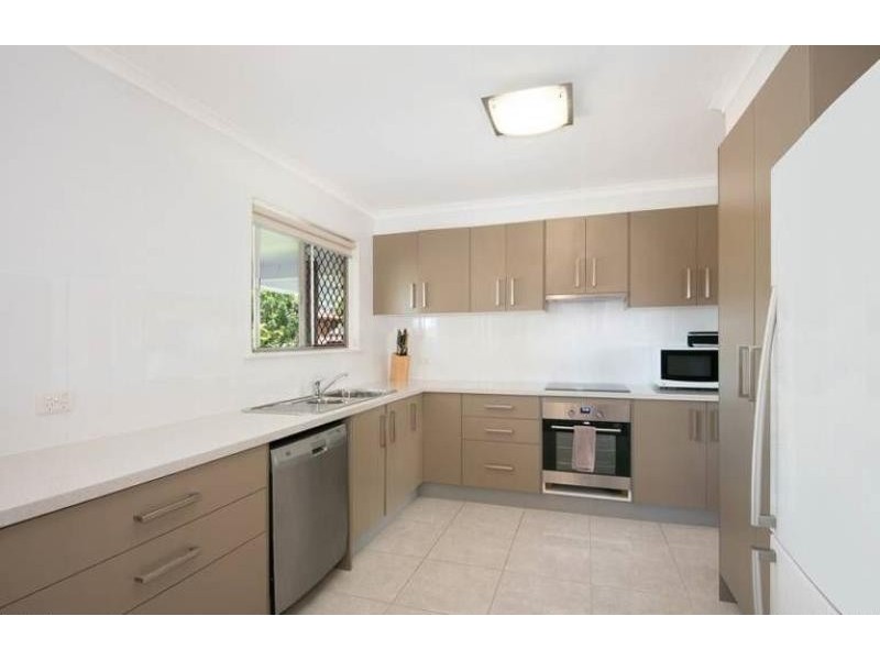 20 Leitchs Ro Albany Creek, Albany Creek QLD 4035