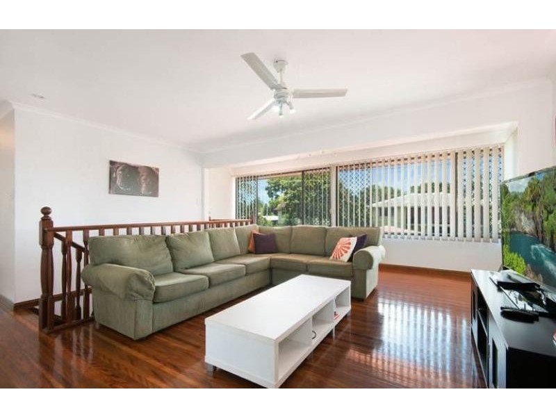 20 Leitchs Ro Albany Creek, Albany Creek QLD 4035