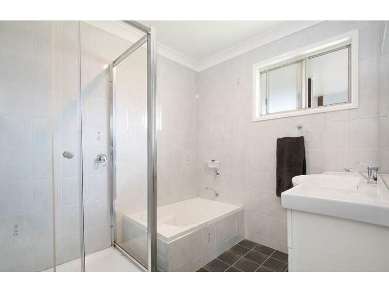 20 Leitchs Ro Albany Creek, Albany Creek QLD 4035