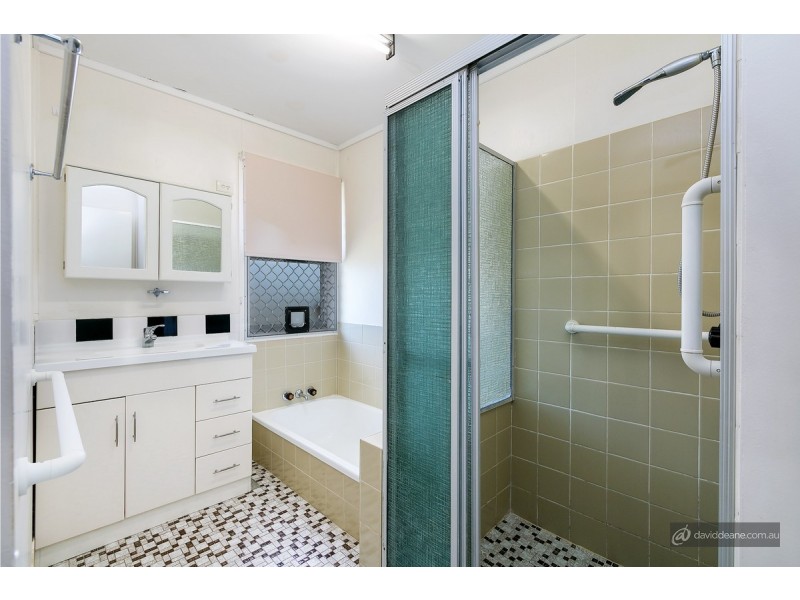 9 Tulong Court, Strathpine QLD 4500