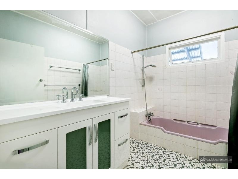 124 Bells Pocket Road, Strathpine QLD 4500