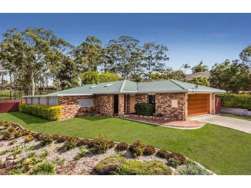 16 Roseville Street, Petrie QLD 4502