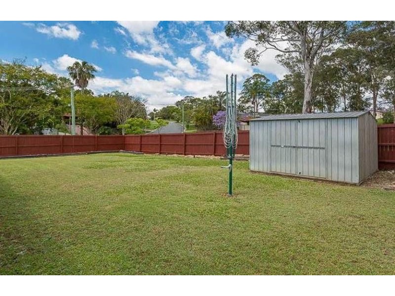 16 Roseville Street, Petrie QLD 4502