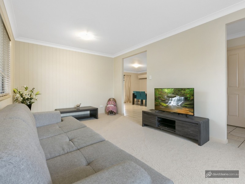 102 Sheaves Road, Kallangur QLD 4503