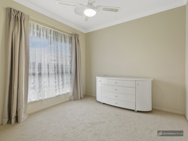 102 Sheaves Road, Kallangur QLD 4503