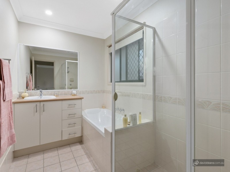 102 Sheaves Road, Kallangur QLD 4503