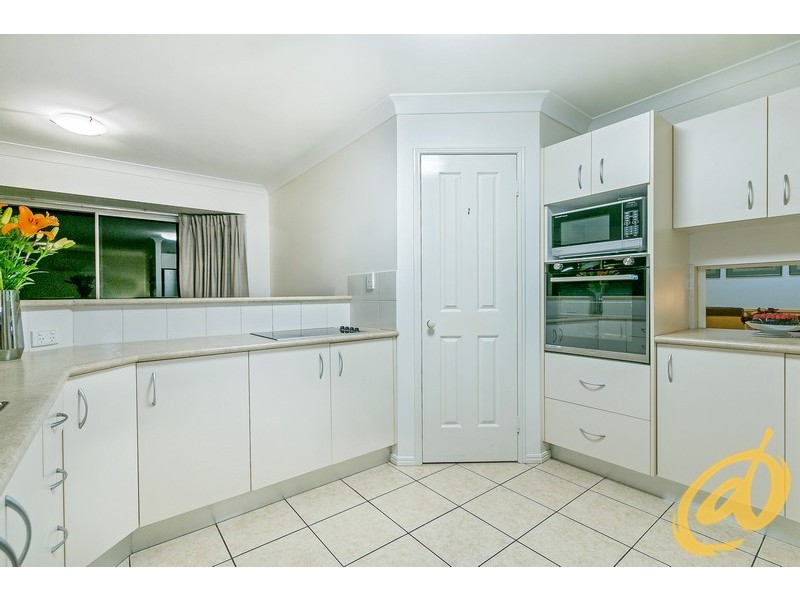 4 Homestead Place, Petrie QLD 4502