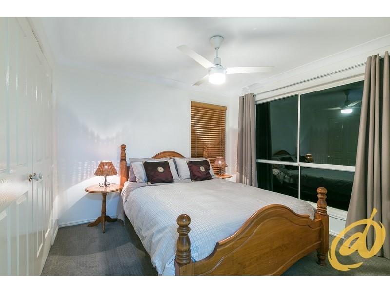 4 Homestead Place, Petrie QLD 4502