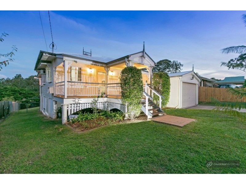 34 Frenchs Road, Petrie QLD 4502