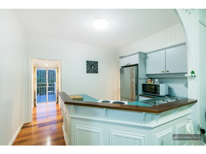 34 Frenchs Road, Petrie QLD 4502