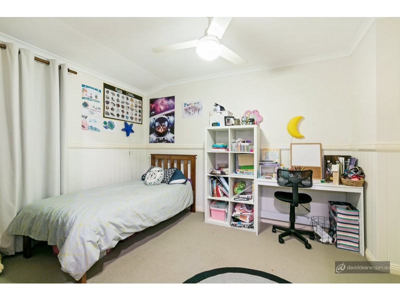 34 Frenchs Road, Petrie QLD 4502