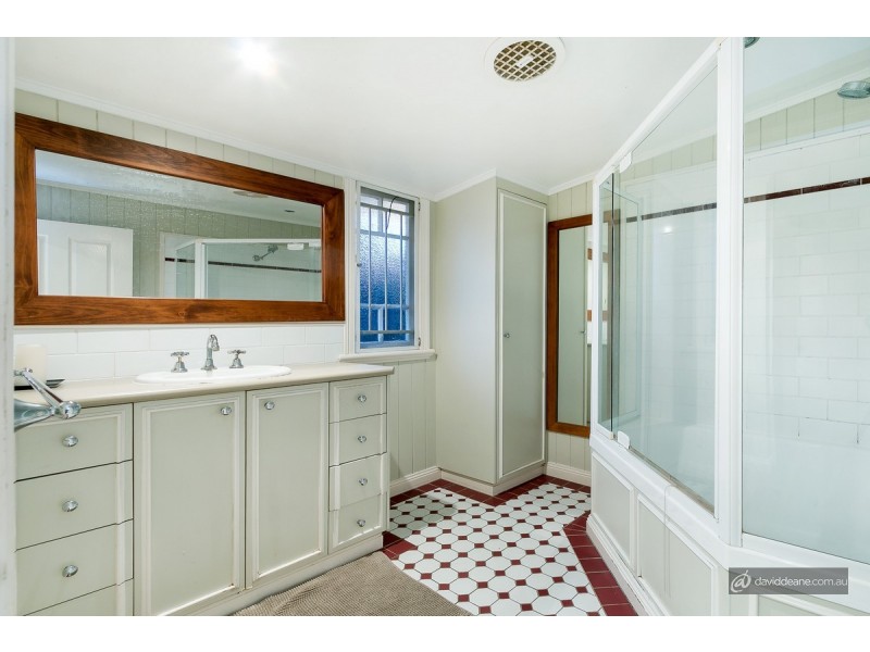 34 Frenchs Road, Petrie QLD 4502