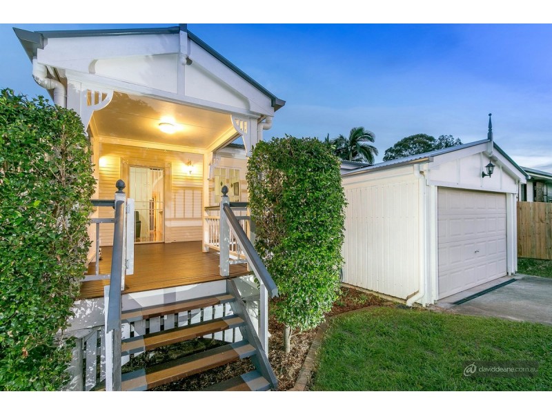 34 Frenchs Road, Petrie QLD 4502