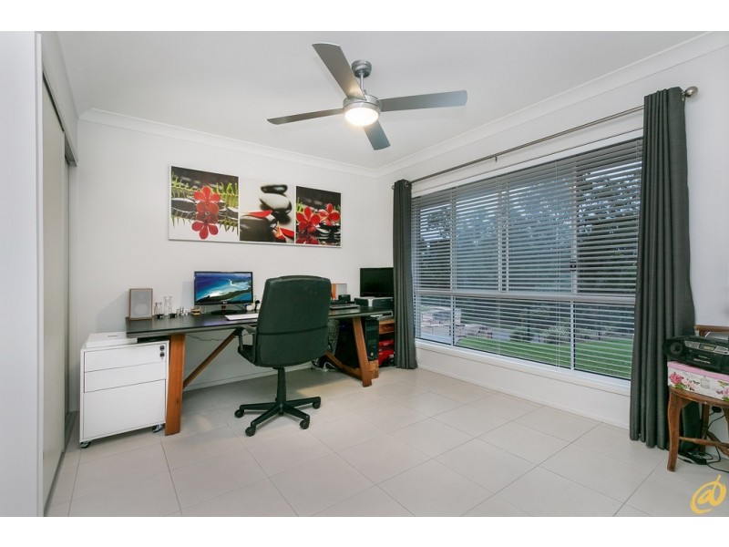 20 Page Close, Cashmere QLD 4500