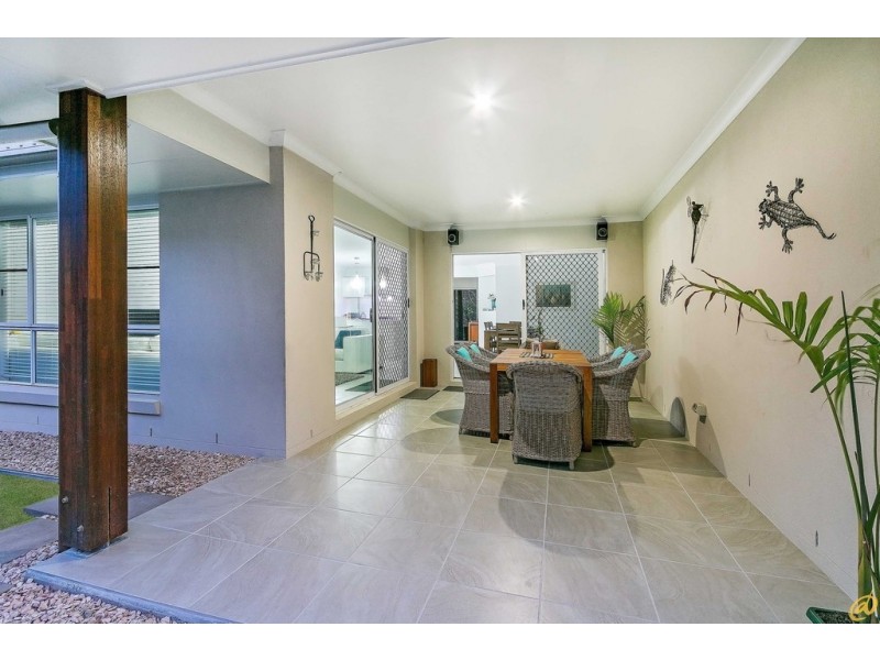 20 Page Close, Cashmere QLD 4500