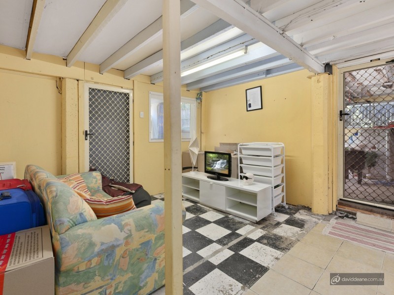 1 Kedron Road, Kallangur QLD 4503