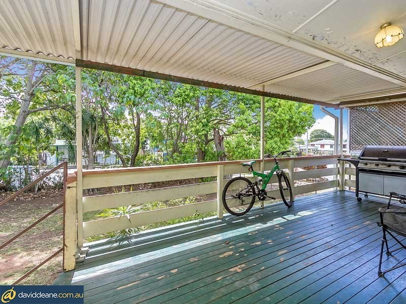 35 Bray Rd, Lawnton QLD 4501