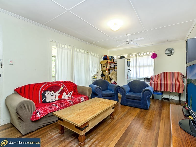 35 Bray Rd, Lawnton QLD 4501