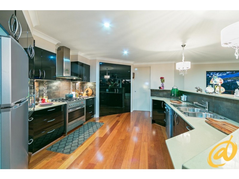 16 Grand View Drive, Ocean View QLD 4521