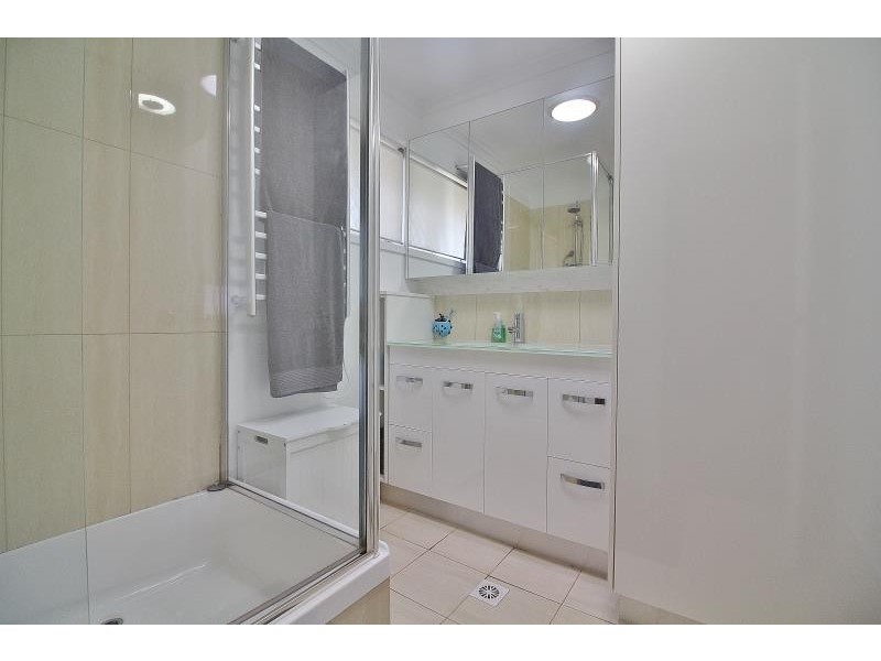 8/11 West Dianne Street, Lawnton QLD 4501